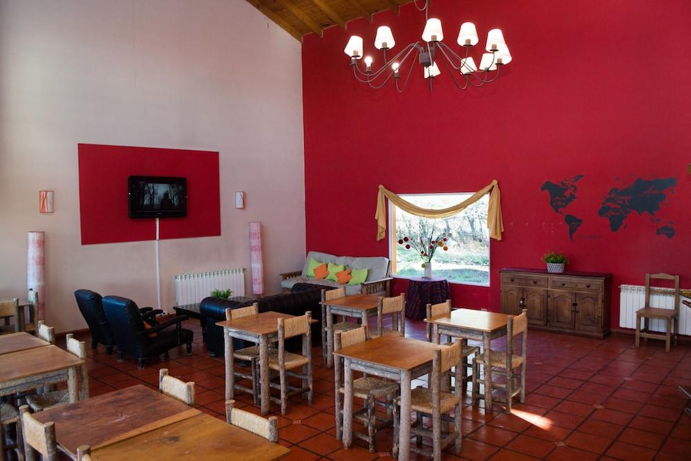 Hostel Inn Calafate 埃尔卡拉法特 外观 照片